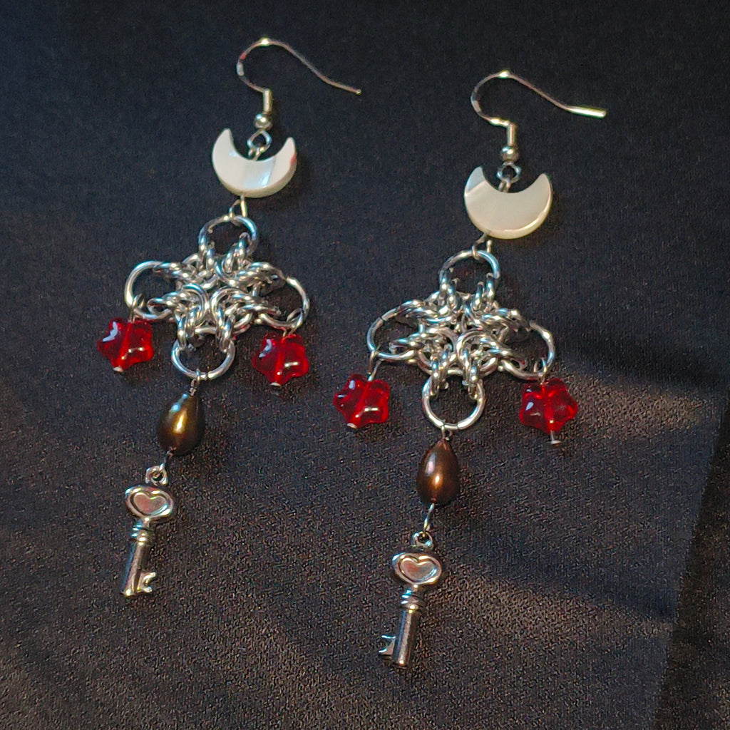 "Hekate" Chainmail and Pearl Earrings